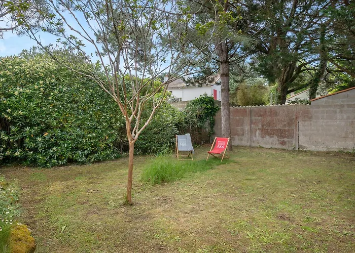 Holiday home Maison Pour 4 Avec Jardin A 1km De La *